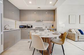 Farhad Azizi Residences - Al Jaddaf