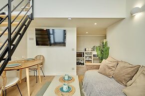 Chic Duplex With AC Bastille & Marais