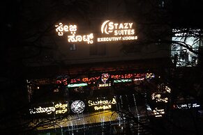 Stazy Suites - Kammanhalli