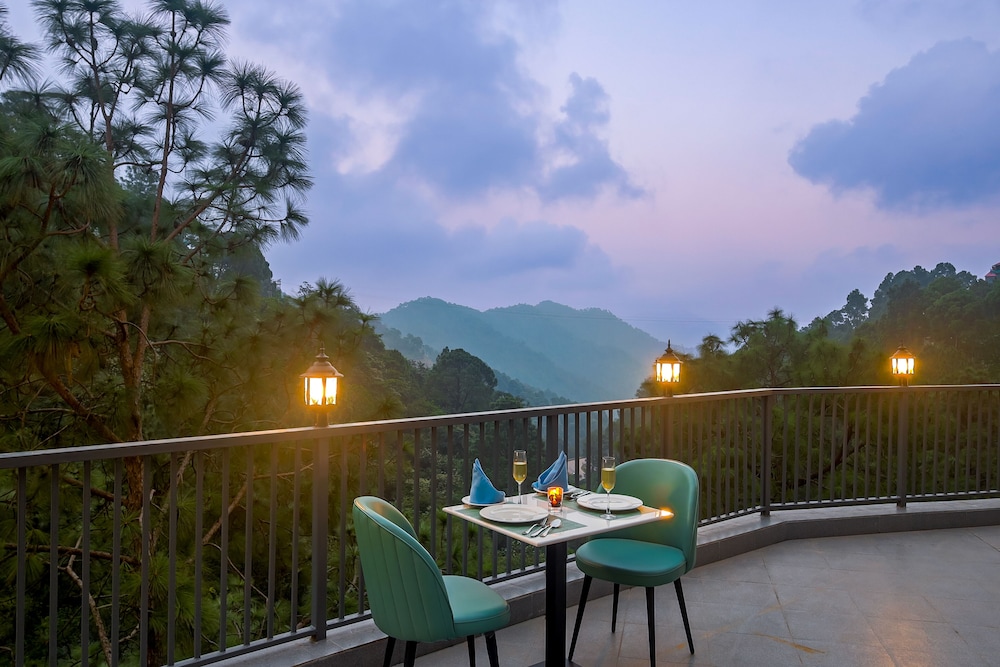 Sterling Ameris Kasauli