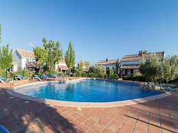 Ibipozo Vacation Home With Pool