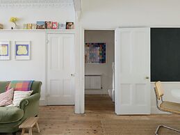 Beautiful 3 Bedroom Home in Bristol