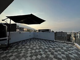 Arrayyan Executive Village Complex Batu