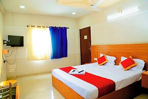 Hotel Breezeland - Erode Railway Station