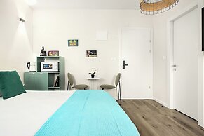 Netanya Beach & Pool Stay by Sea N' Rent