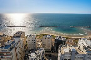 Netanya Beach & Pool Stay by Sea N' Rent