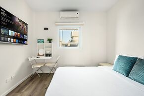 Netanya Beach & Pool Stay by Sea N' Rent