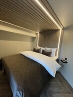 Steam Pier Adventure Hotel