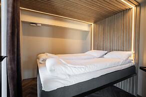 Steam Pier Adventure Hotel