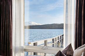Steam Pier Adventure Hotel