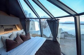 Steam Pier Adventure Hotel