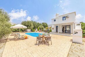 Villa Akti