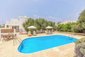 Villa Akti