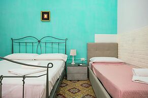 MAESTOSA CASA IN NAPOLI CENTRO
