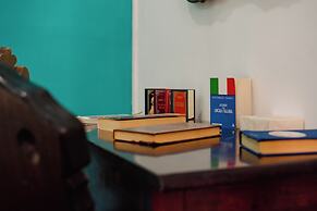 MAESTOSA CASA IN NAPOLI CENTRO