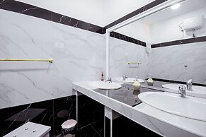 MAESTOSA CASA IN NAPOLI CENTRO
