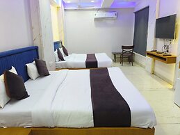 The samsara Hotel by Satyug
