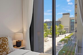 Modern Apartment w/ Balcony & Pool Access