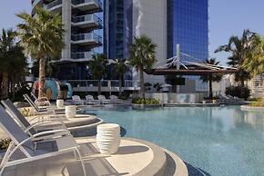 Modern Apartment w/ Balcony & Pool Access