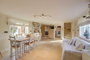 Lake Cottage