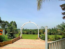 Equator Pastoral Resort