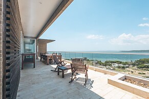 Oceanview 3BR Condo w spa gym