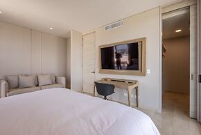 Oceanview 3BR Condo w spa gym