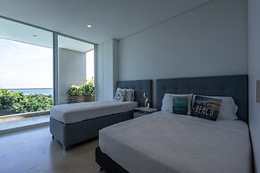 Tropical Villa w Pool Dock Access