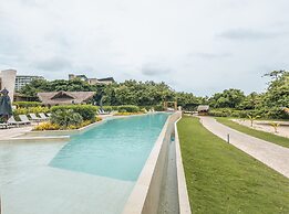 Tropical Villa w Pool Dock Access