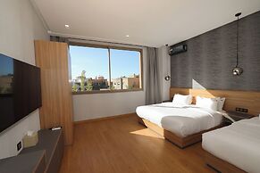La villa luxury suites