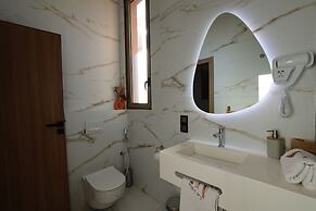 La villa luxury suites