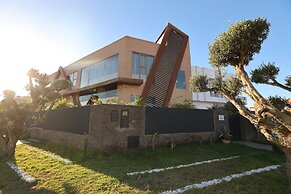 La villa luxury suites