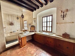 AVICENA HOTEL BOUTIQUE