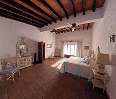 AVICENA HOTEL BOUTIQUE