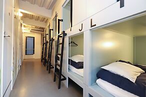 E10HOSTEL