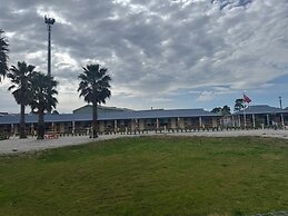 Marulan Motor Inn