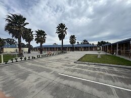 Marulan Motor Inn