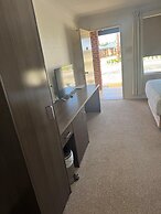 Marulan Motor Inn