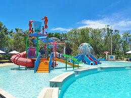 SeaView Stay Walk to Waterpark Town C137