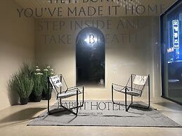 Rabbit Hotel
