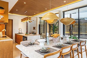 Villa Casa La Brisa by RPM