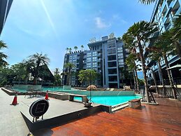 1BR with Rooftop Pool & Gym  C191