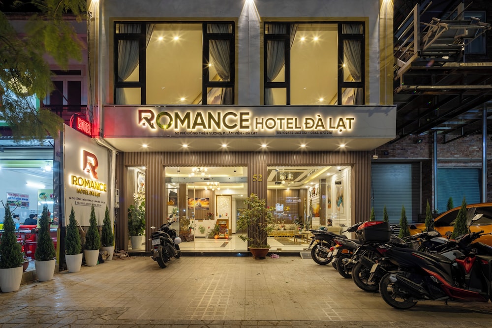 Romance Hotel