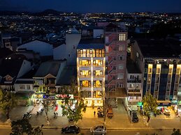 Romance Hotel