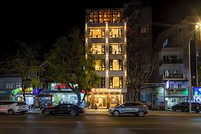 Romance Hotel