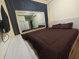 Roomy Guesthouse