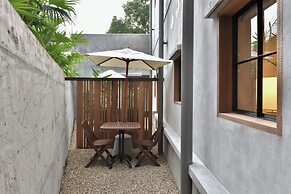 LeeManorHotel