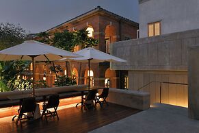LeeManorHotel