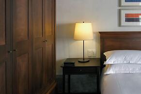 LeeManorHotel