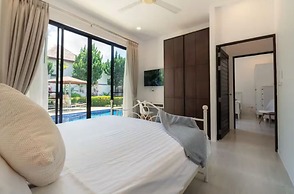 3BR Retreat Pool Garden Jacuzzi V187